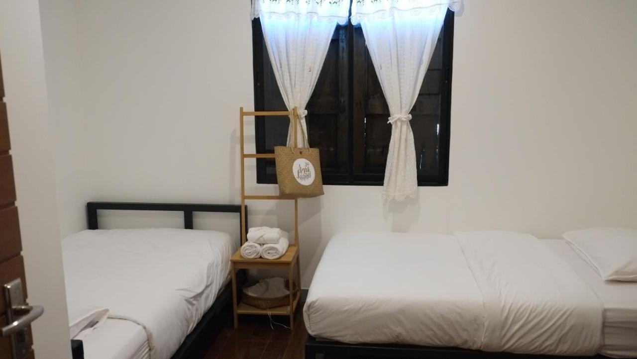 Comeneetee Uthai Ban Khok Mo Buitenkant foto