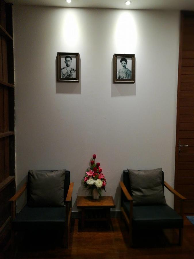 Comeneetee Uthai Ban Khok Mo Buitenkant foto