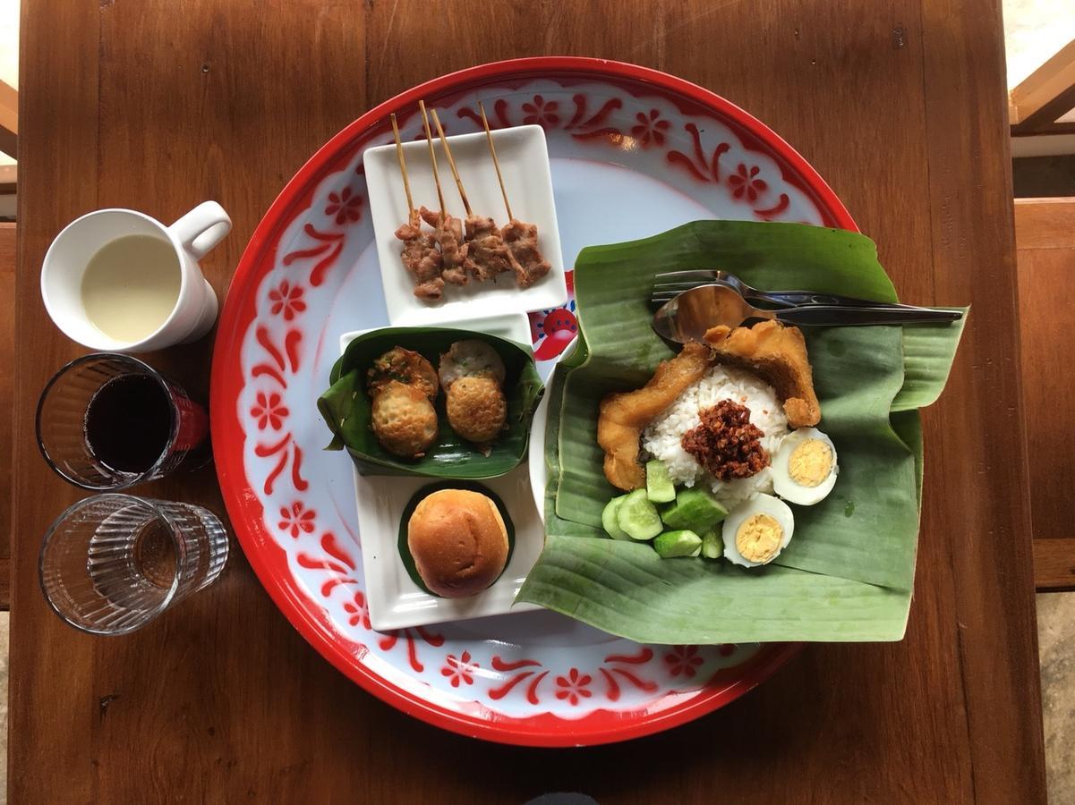 Comeneetee Uthai Ban Khok Mo Buitenkant foto